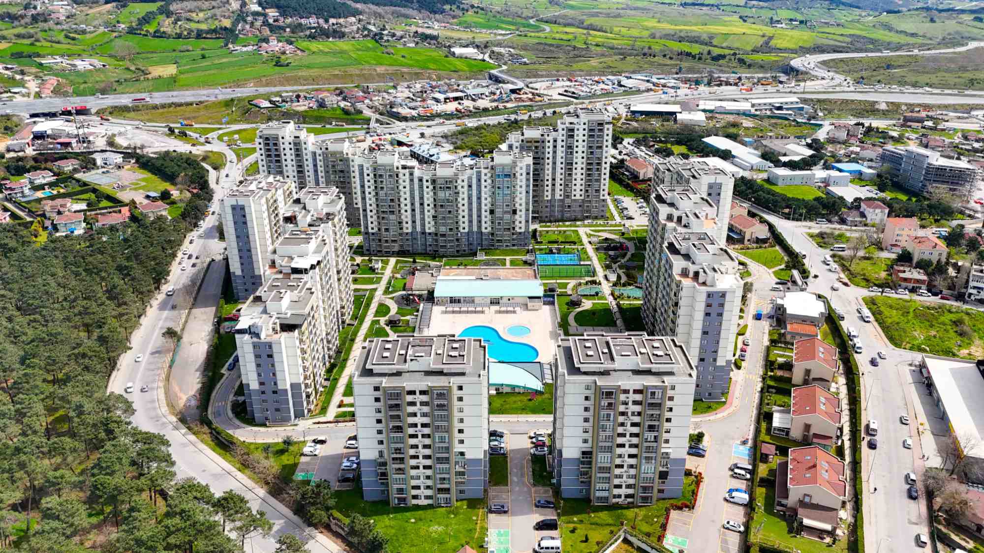 SATILIK 4+1 LÜKS DAIRE PENTHOUSE (GENIŞ TERASLI)