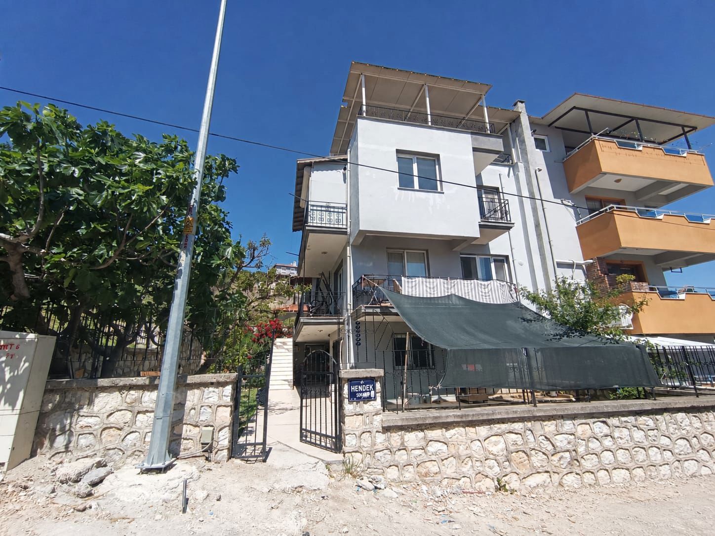 URLA YAKA MAH.'DE SATILIK 3+1 MANZARALI ÇATI DUBLEKSI
