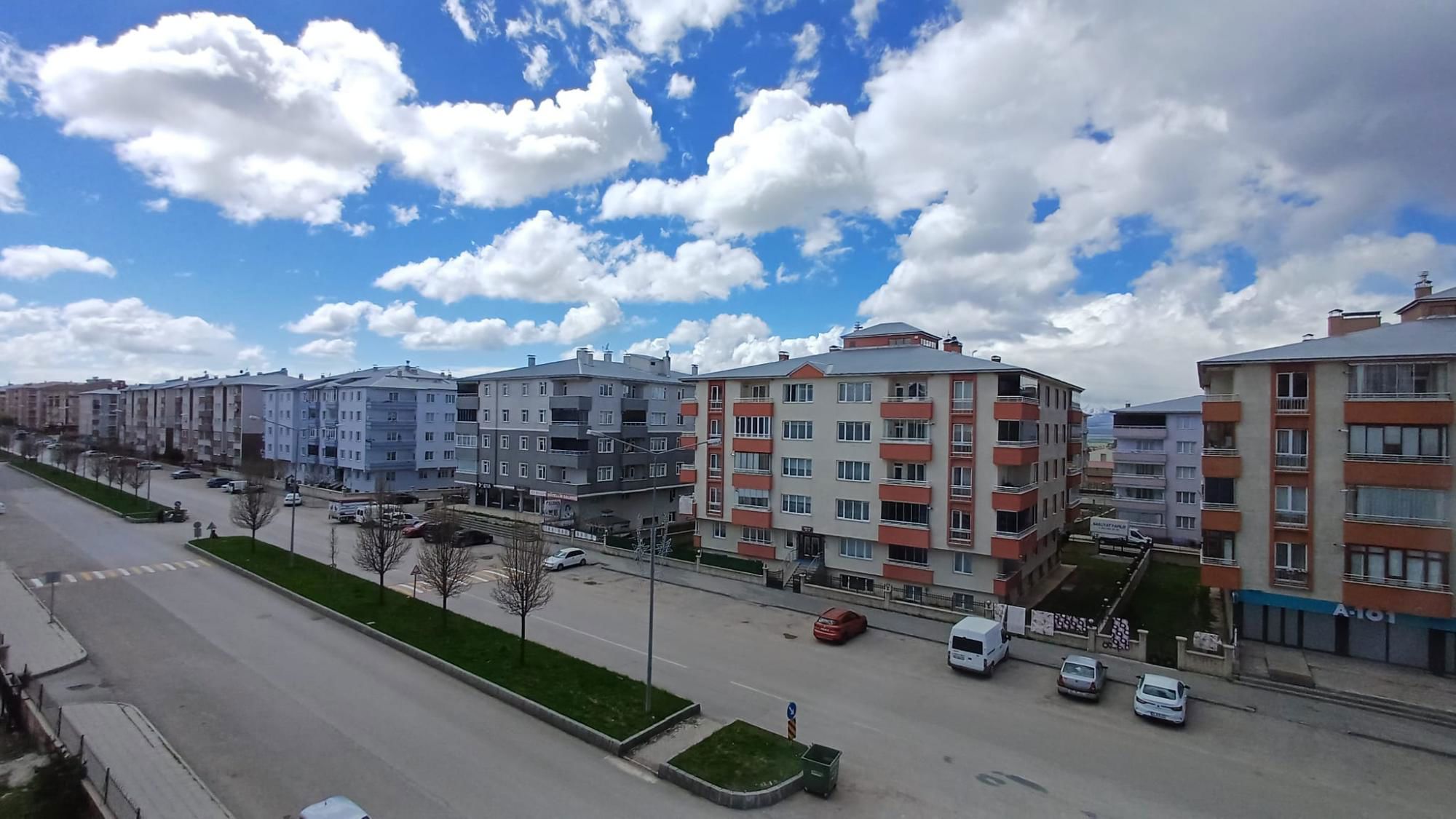 RE/MAX ÖNEM'DEN ŞÜKRÜPAŞA'DA ULTRA LÜKS SATILIK 3+1 DAIRE