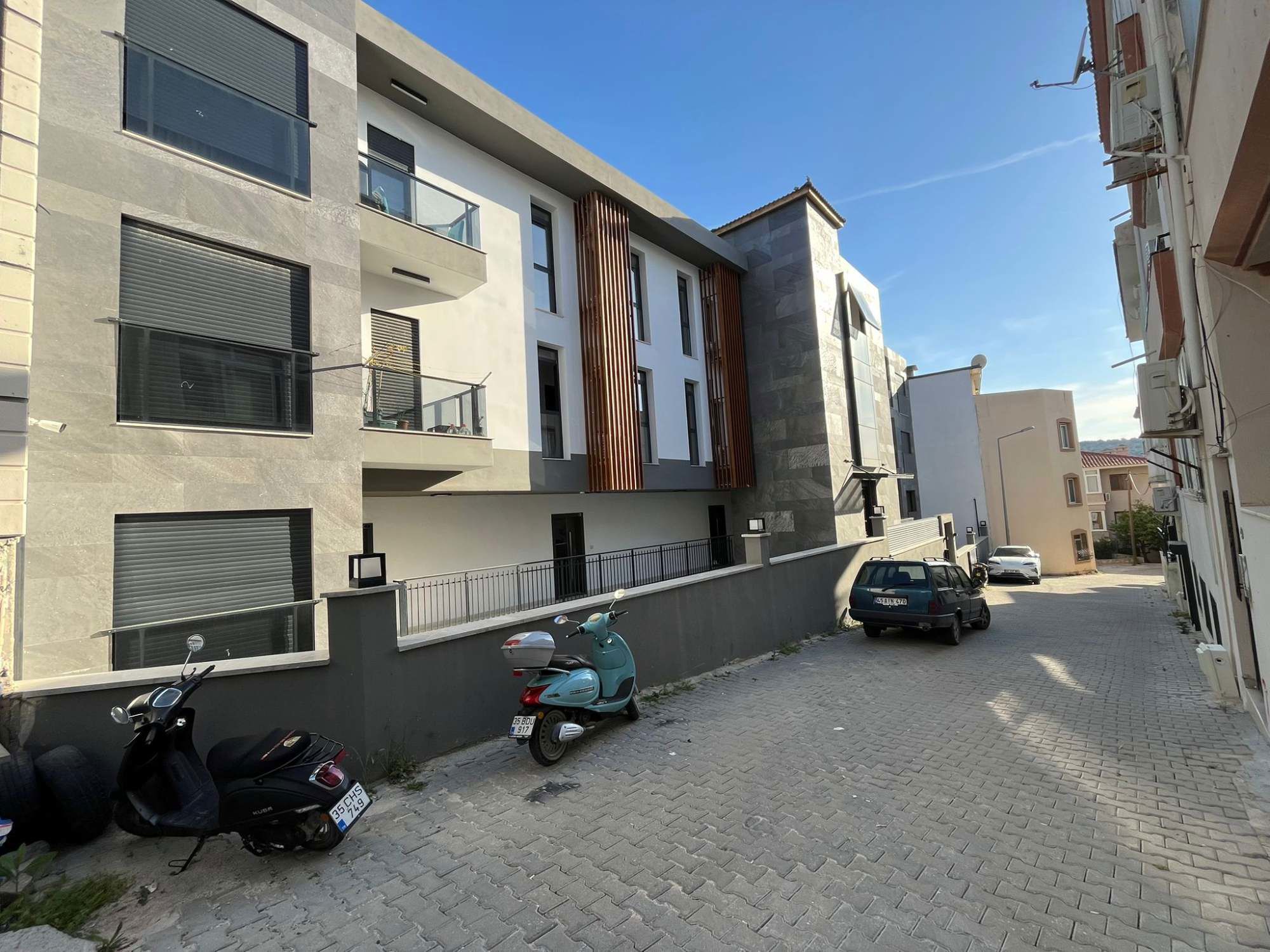 ÇEŞME MUSALLA MAHALLESI GENIŞ 1+1 DAIRE