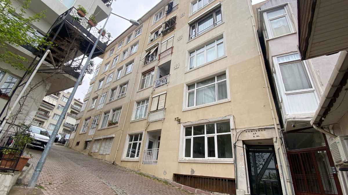 KOCAELİ-DARICA SAHİLE YAKIN SATILIK 2+1 DAİRE