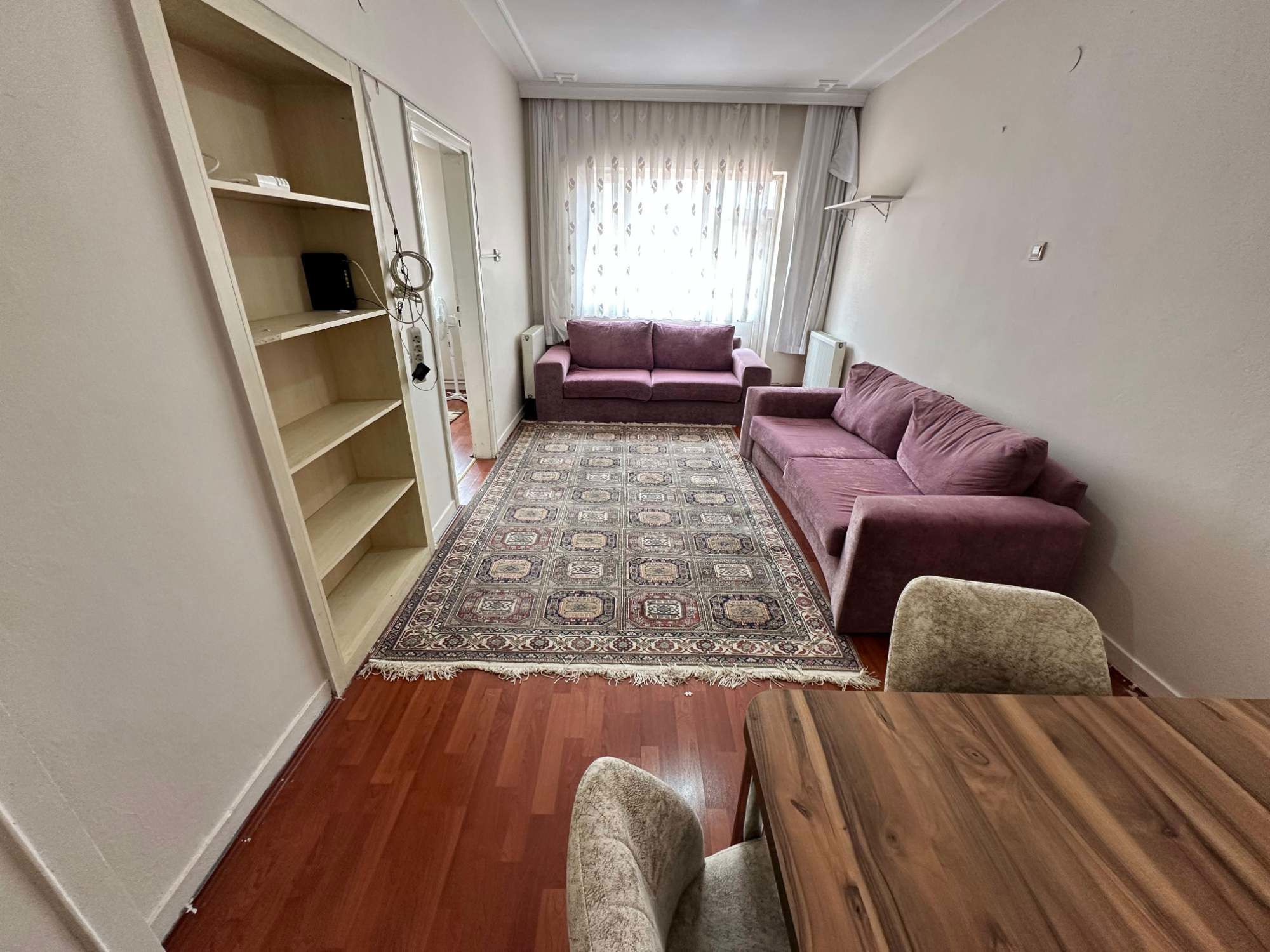 BAŞÇAVUŞ SOKAK’IN EN GÜZEL NOKTASINDA MANZARALI, MERKEZİ KONUMDA FIRSAT DAİRE