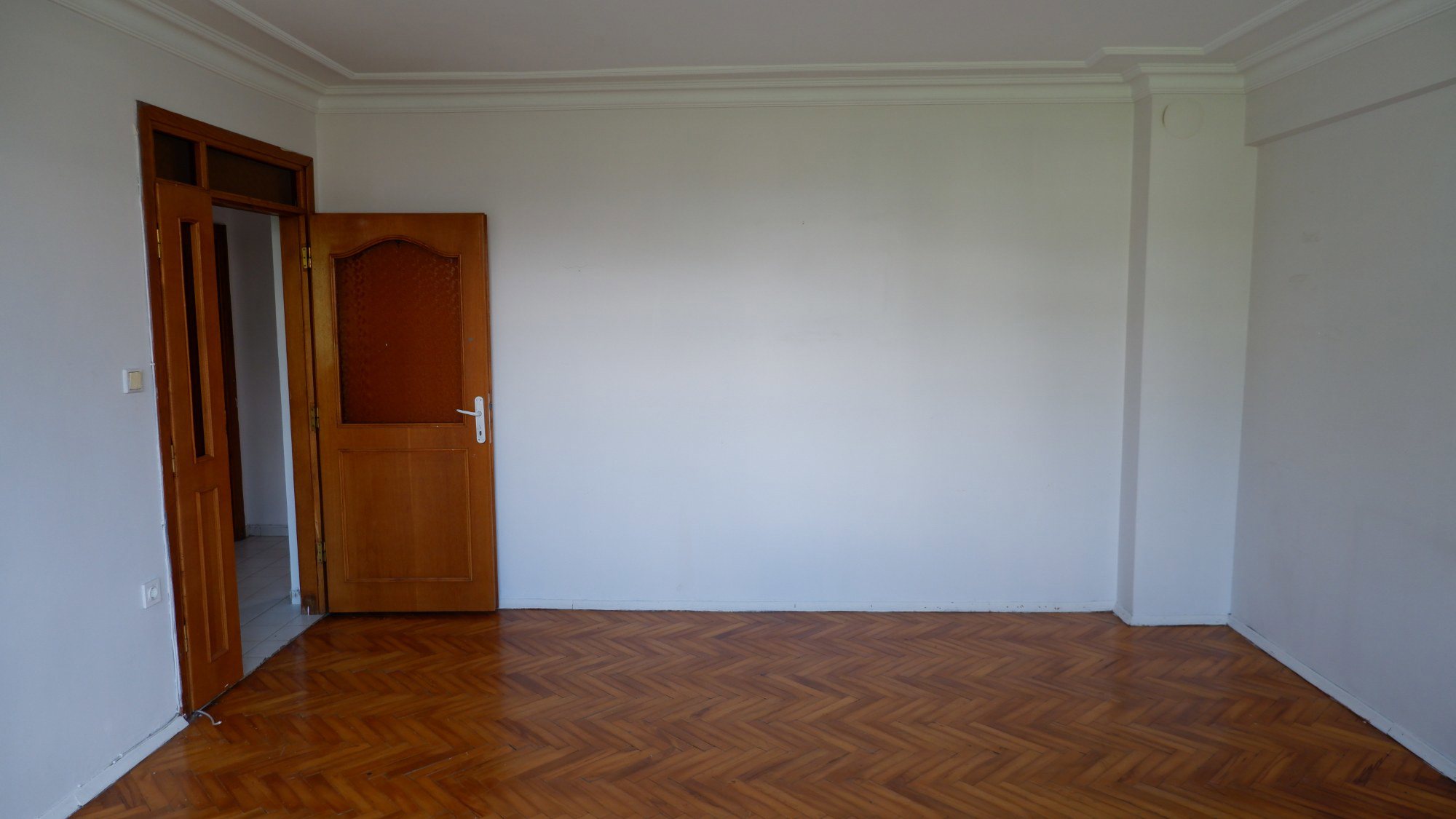 ACIBADEM CADDESINE 1. PARALEL KIRALIK 3+1 DAIRE 130 M2