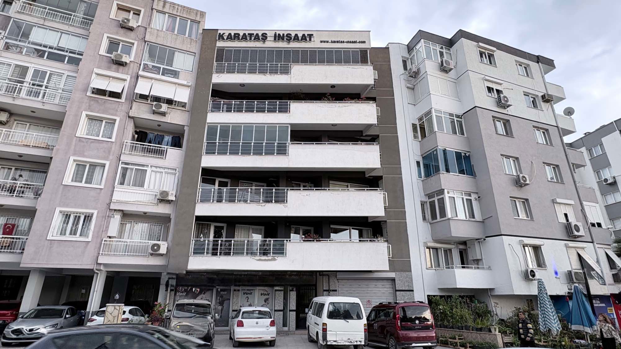 İZMIR BORNOVA ERGENE’DE SATILIK 3+1 DAIRE