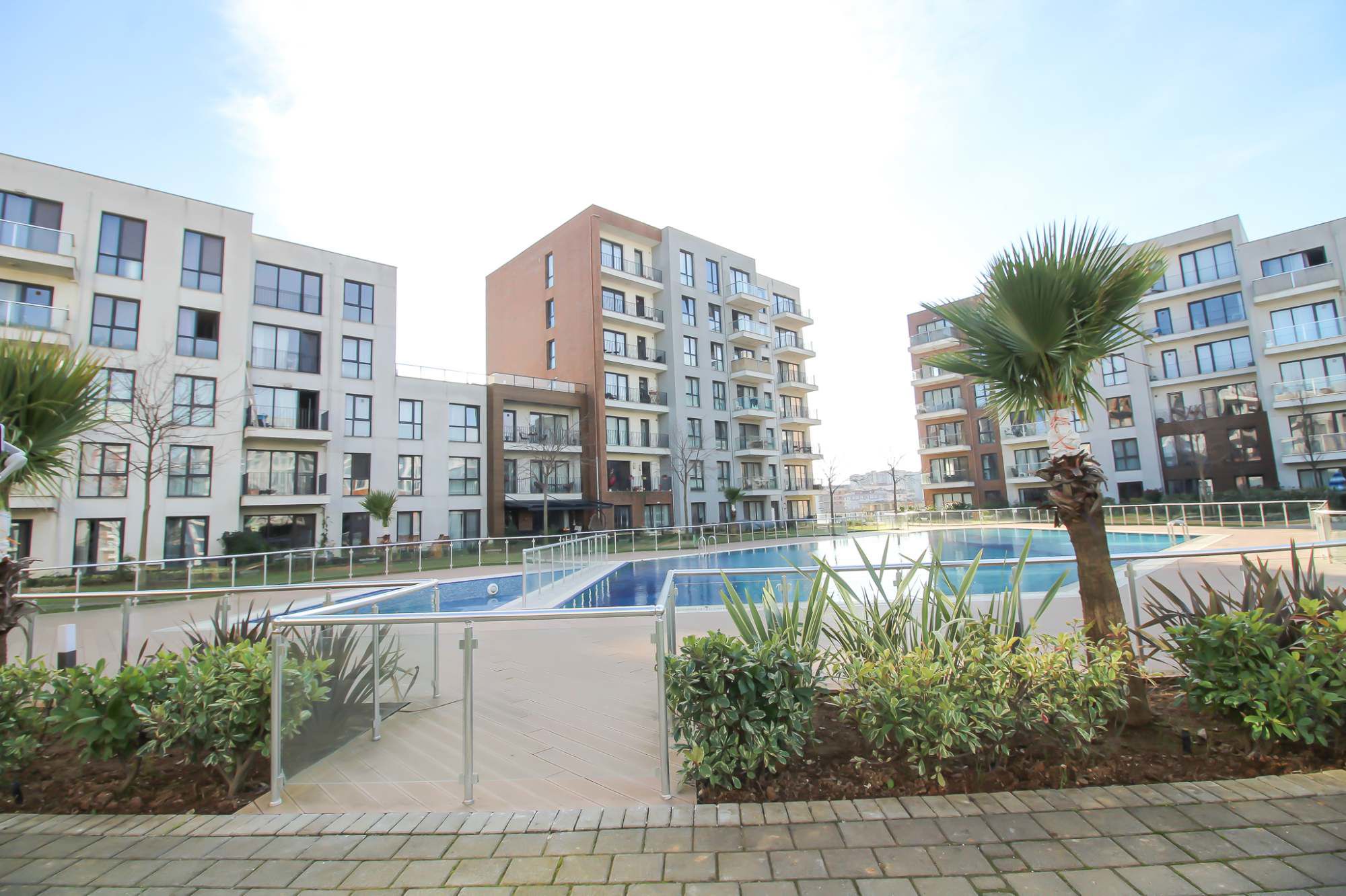 SANCAKTEPE 1. ETAP MOZAİK SİTESİ İÇERİSİNDE PEYZAJ MANZARALI 68M² 1+1 DAİRE