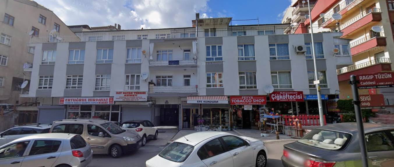 ANKARA YENİMAHALLE RAGIP TÜZÜN CADDESİ TERASLI 2+1 SATILIK DAİRE