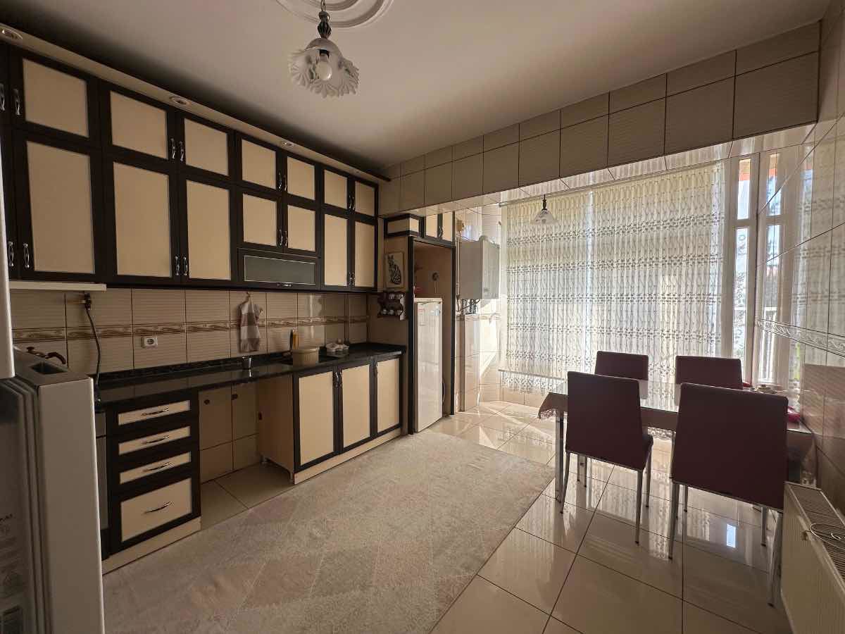 REMAX YENI 'DEN ÇARŞI MERKEZİNDE EŞSİZ MANZARALI SATILIK DUBLEKS 3+1 DAİRE