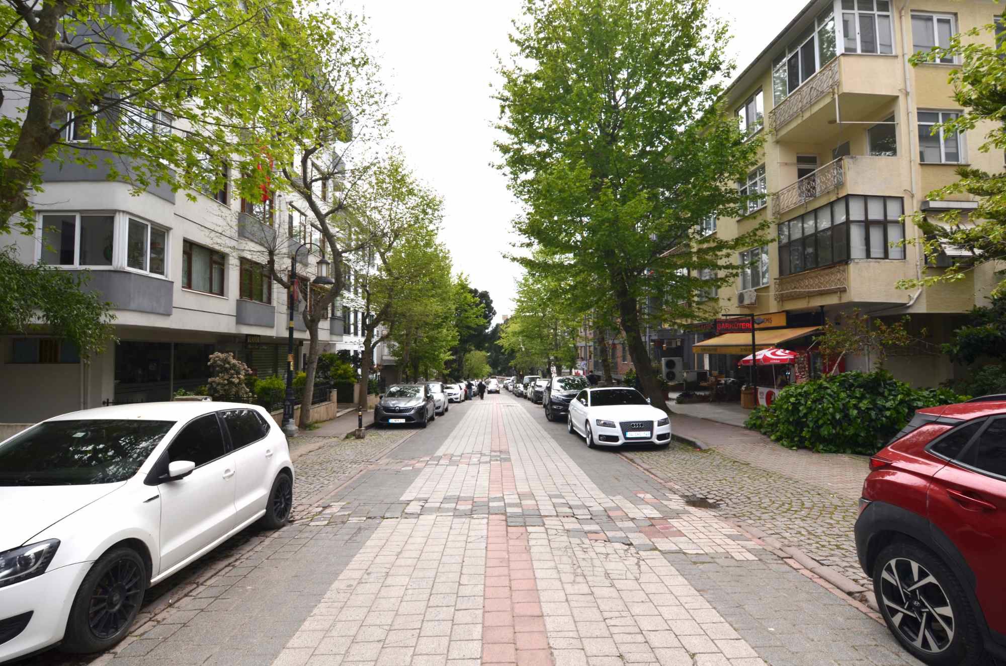 REMAX PROF'TAN İDEALTEPE'DE KİRALIK 3+1 ARA KAT DAİRE
