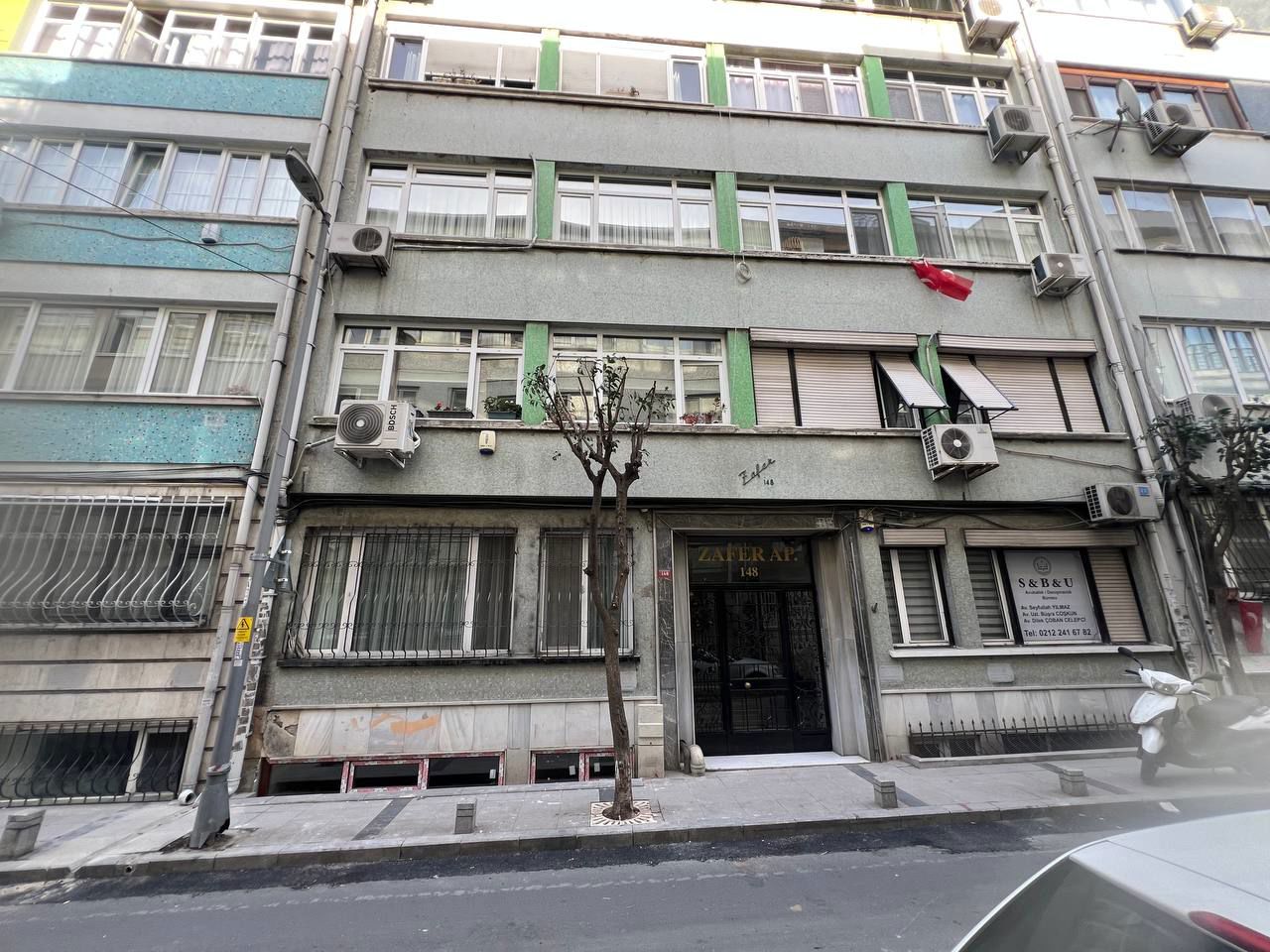 ŞİŞLİ MERKEZ’DE FULL TADİLATLI, TEK YETKİLİ 3+1 SATILIK DAİRE