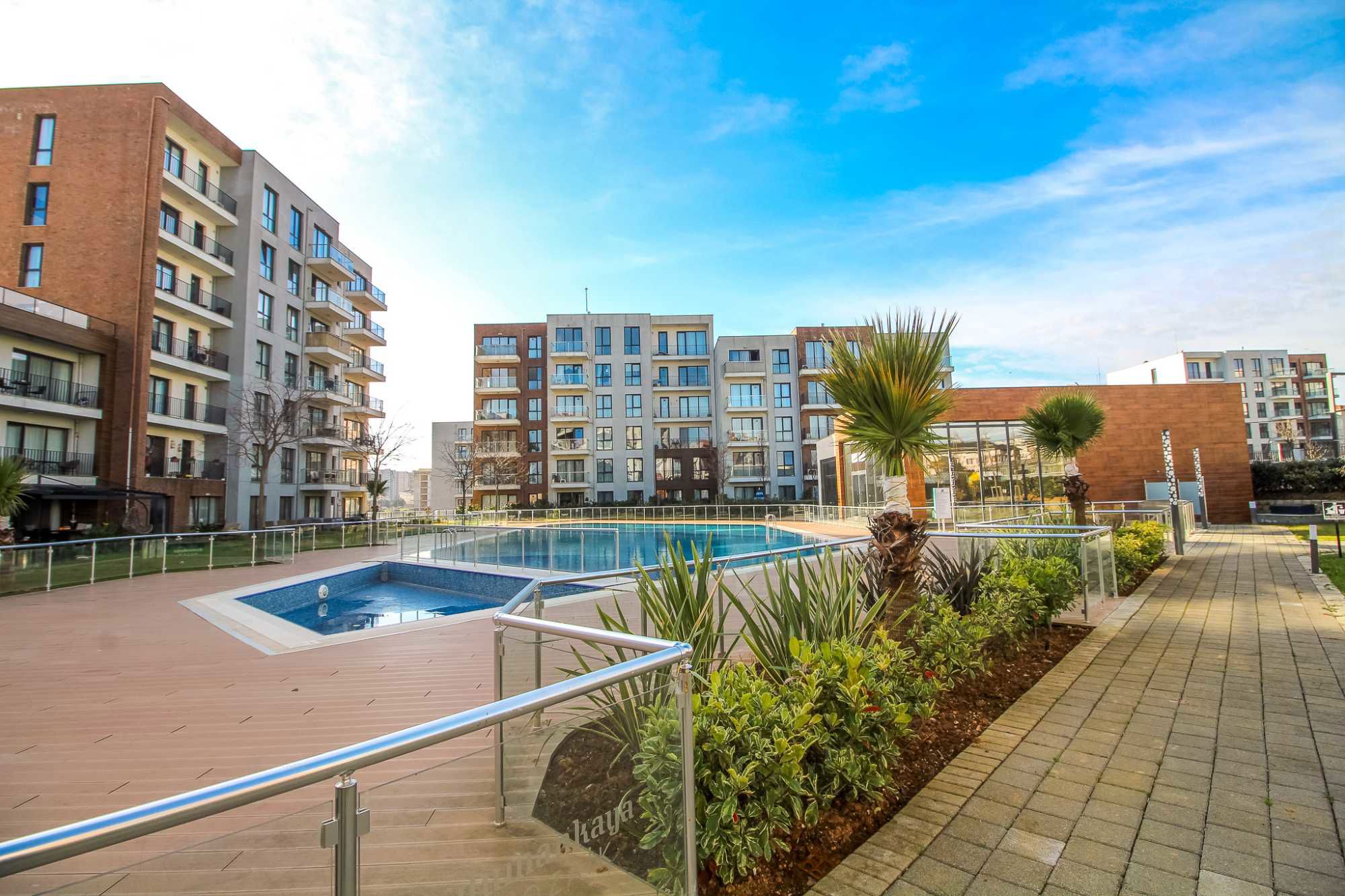 SANCAKTEPE 1. ETAP MOZAİK SİTESİ İÇERİSİNDE PEYZAJ MANZARALI 68M² 1+1 DAİRE