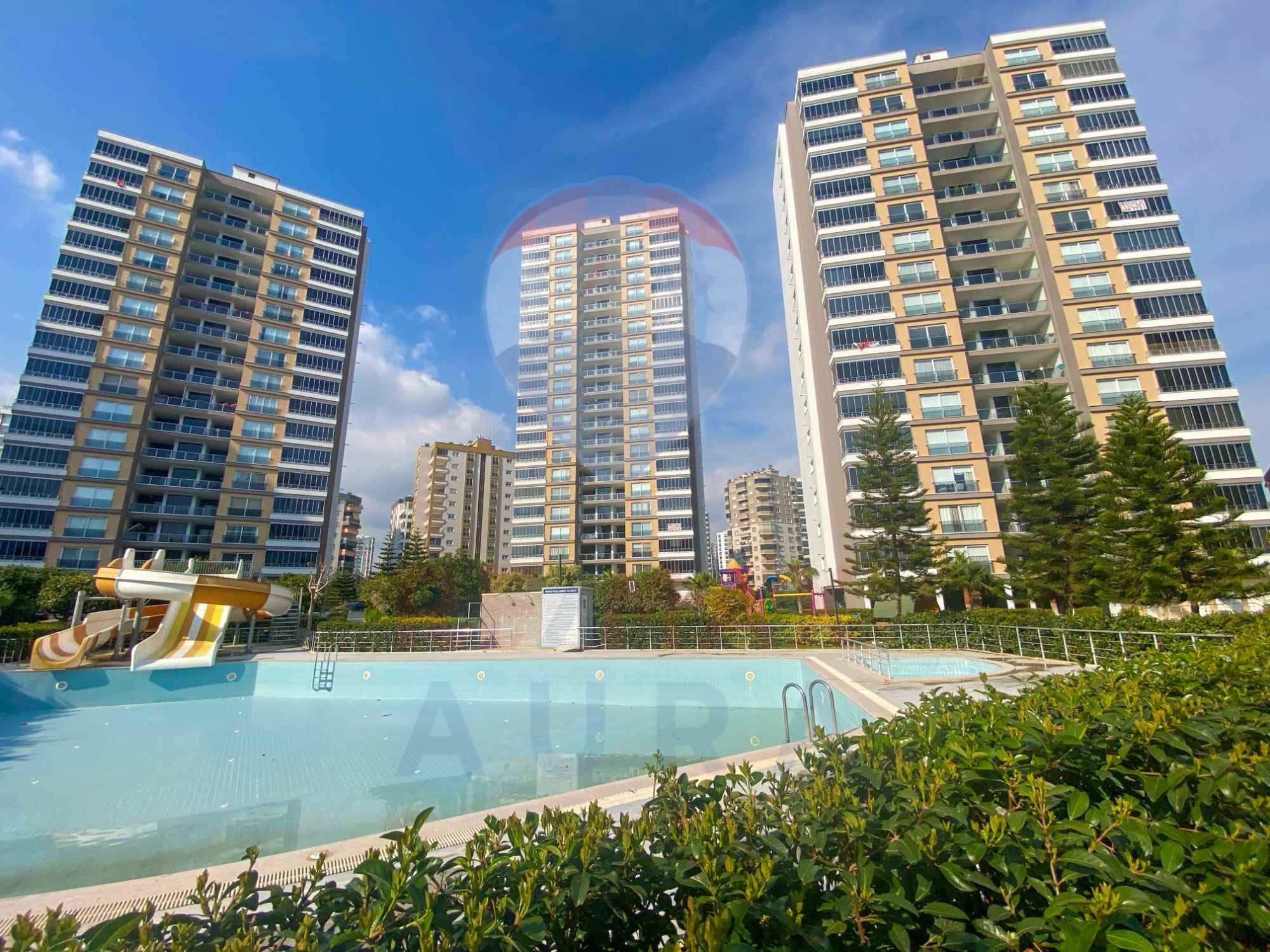 REMAX AURA'DAN MEZİTLİ AKDENİZ MAH. KİRALIK SİTE İÇİ 4+1 DAİRE