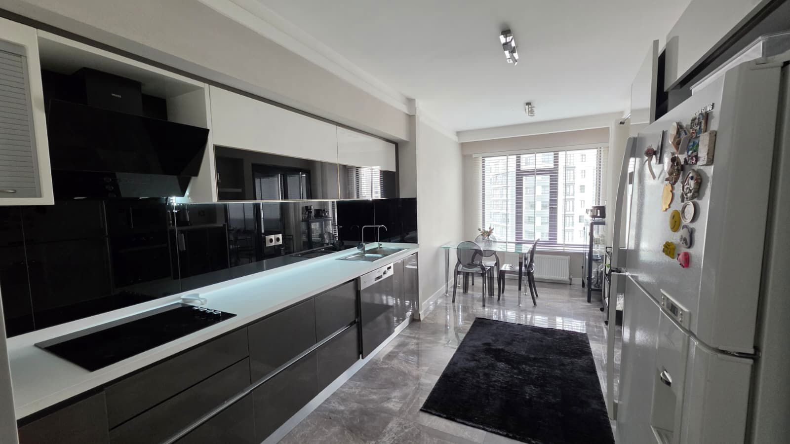 REMAX NEPTÜN'DEN BAŞAKŞEHIR SITESINDE SATILIK 4+1 DAIRE
