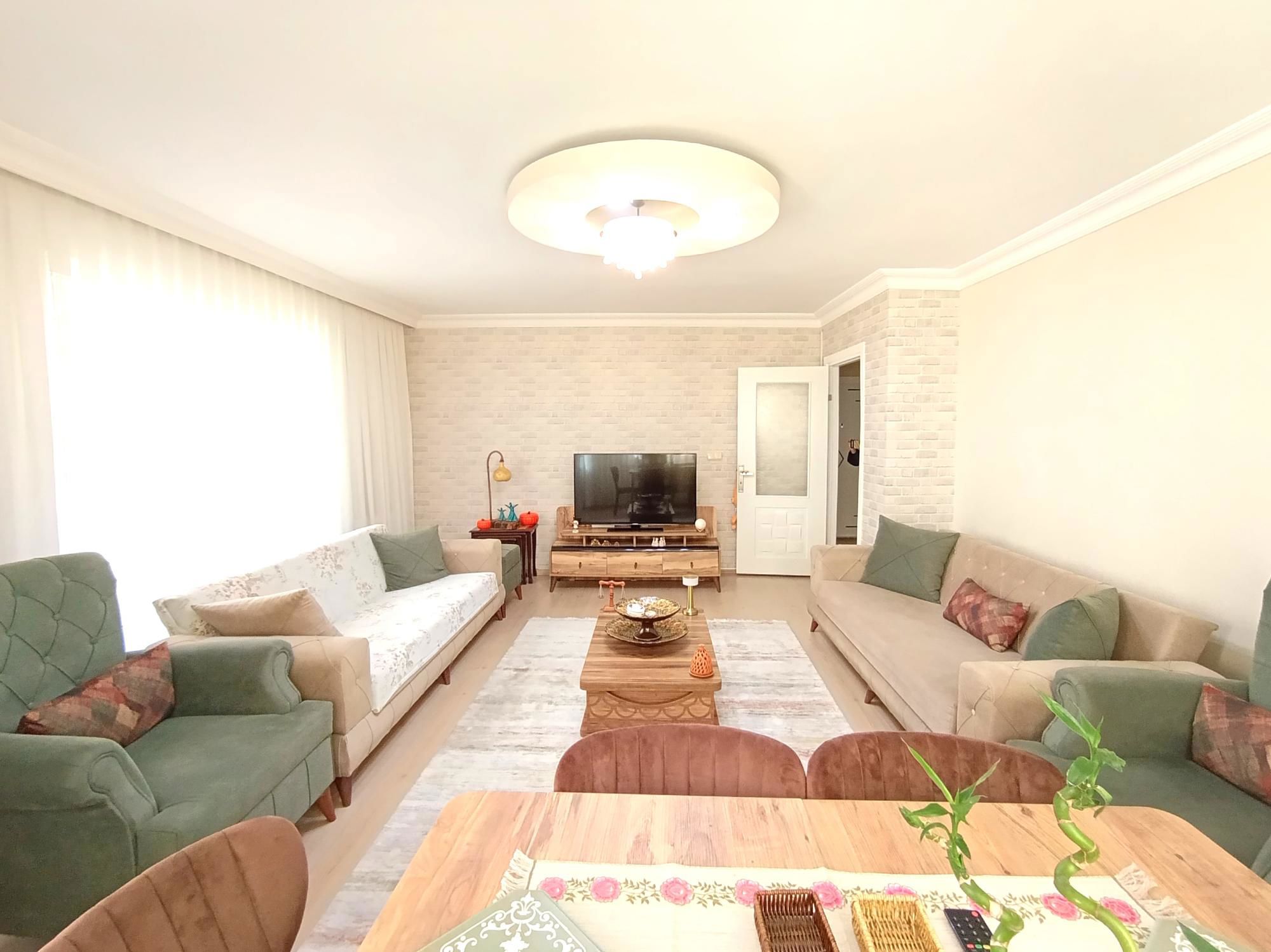 RE/MAX PROF METİN AVCI'DAN İNÖNÜ CAD. GENİŞ 2+1 SATILIK DAİRE