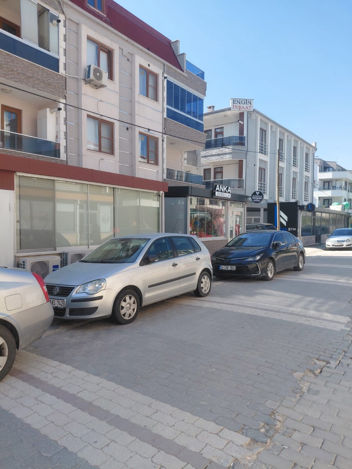 REMAX MİD ALTIEYLÜL GAZIOSMANPAŞA MAHALLESI ADLIYE Ş.HASTANESI YAKINI KIRALIK 2+1