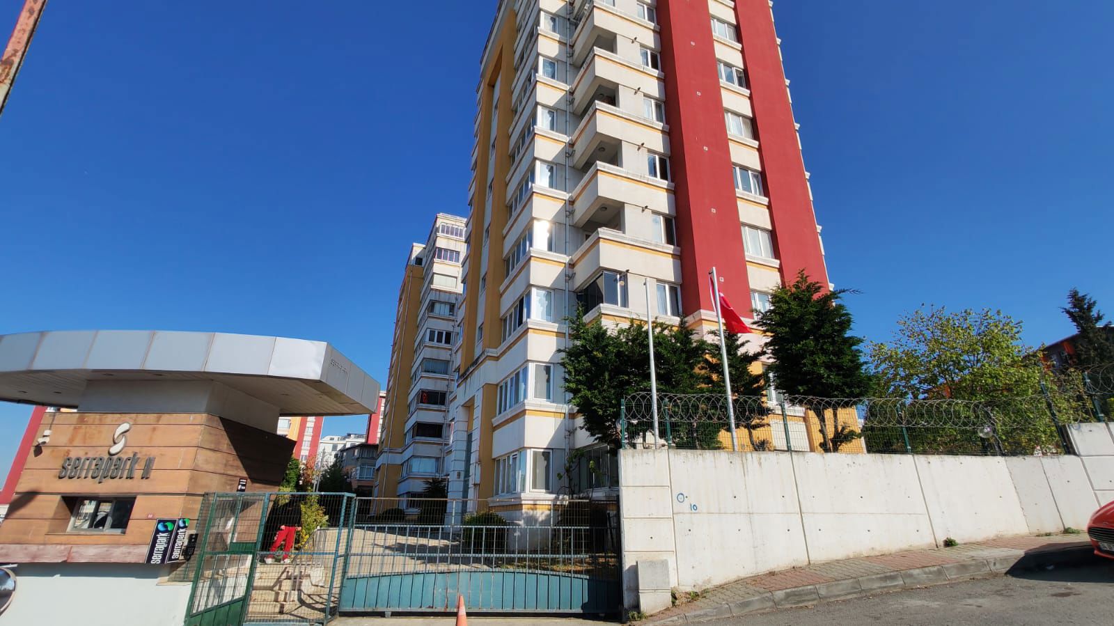 SERRA PARK 2 SITESINDE GENIŞ, FERAH 3+1 DAIRE