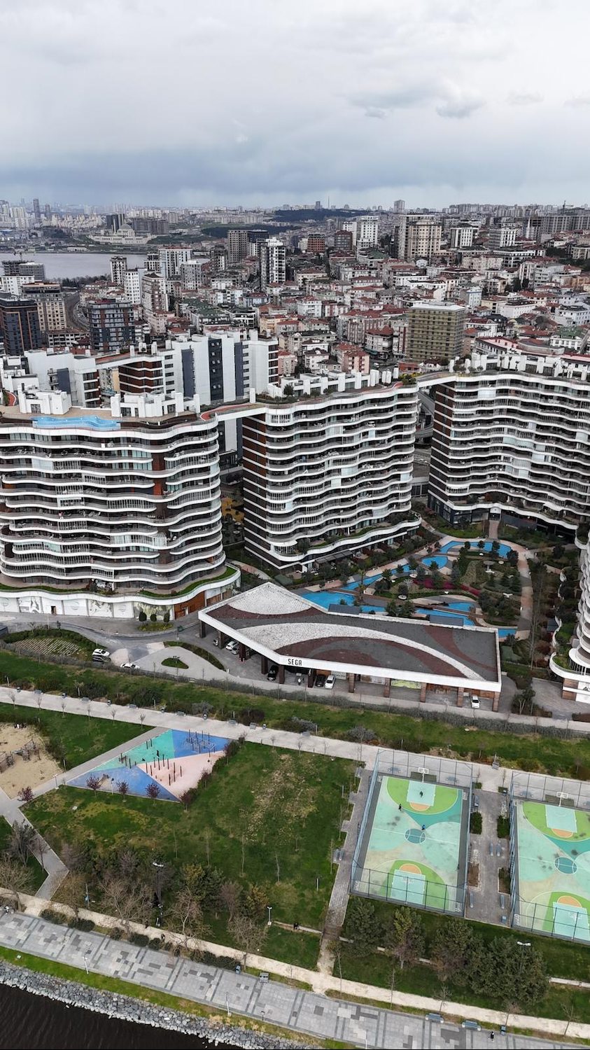 GÖL MANZARALI BLUE LAKE H BLOK STÜTYO DAİRE