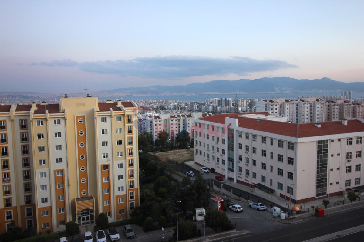 KARŞIYAKA OYAK YAMAÇ EVLERINDE 3+1 FULL DENIZ MANZARALI KIRALIK DAIRE