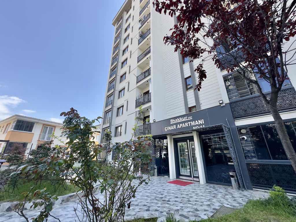 ÇINARDERE’DE SİTE KONSEPTİNDE TEK BLOK 2+1 SATILIK DAİRE
