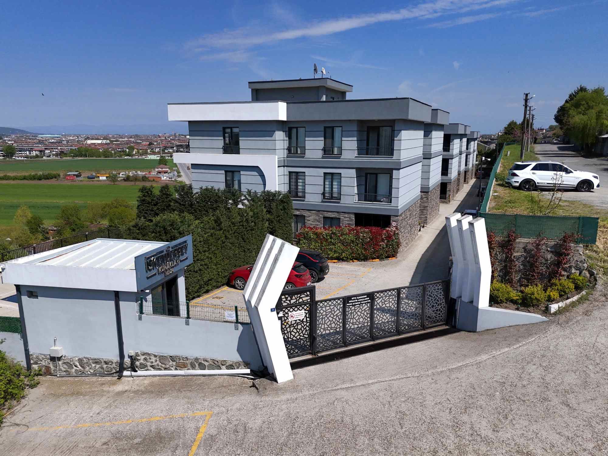 REMAX EFFECT TEN SAKARYA SERDIVAN DA SATILIK 3+1 GENIŞ DAIRE