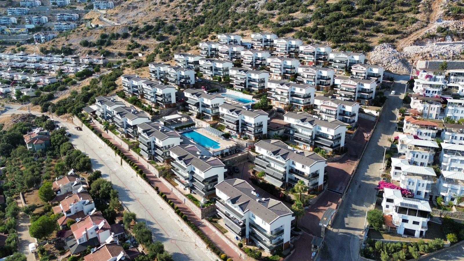 DENİZE 400 MT. MESAFELİ DENİZ MANZARALI 3+1 BAHÇE DUBLEXİ