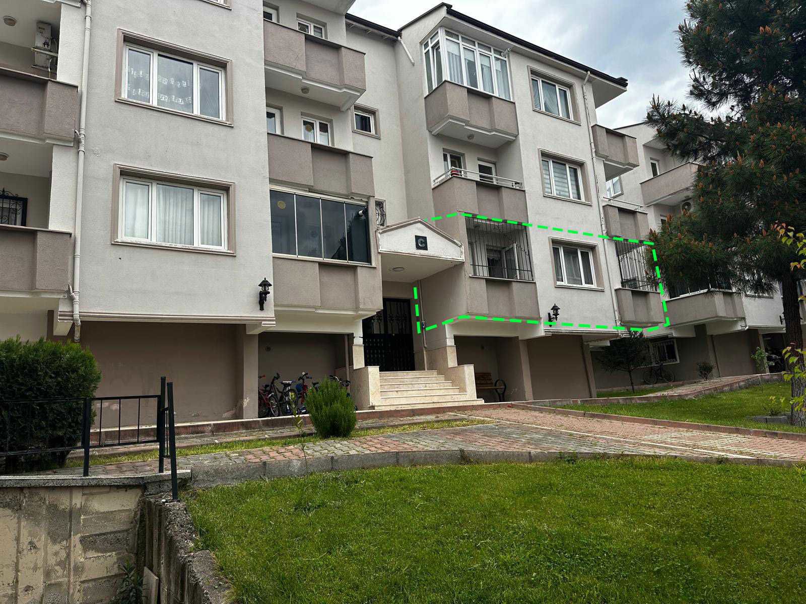REMAX ADVANTAGE 'DAN ÇAMLICA MH. 3+1 SATILIK DAİRE