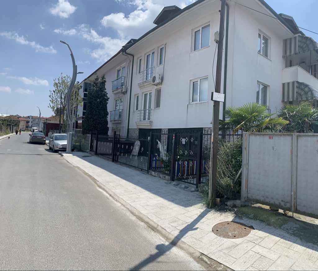 SAKARYA ADAPAZARI İSTİKLAL MAHALLESİ 3+1 120 M2 ARA KAT KİRALIK DAİRE