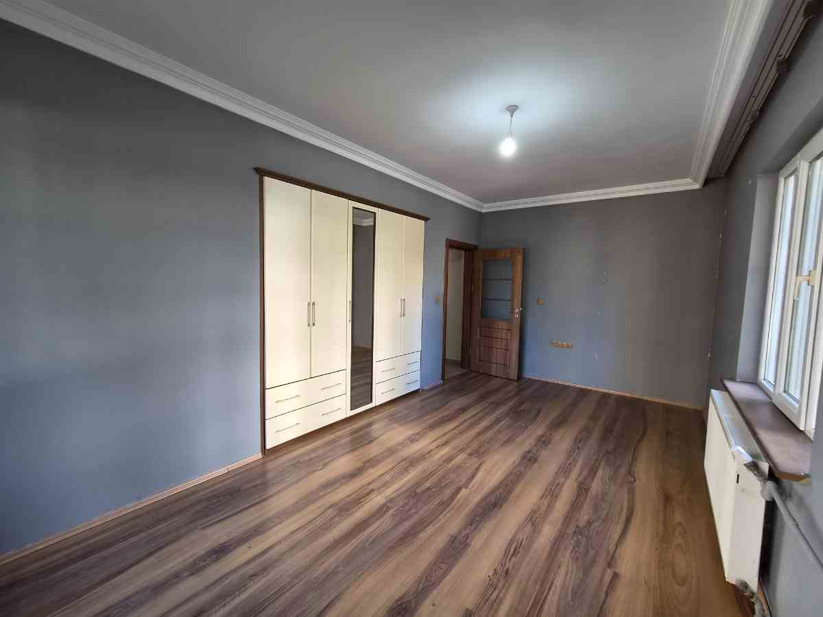 1313221715 REMAX DOĞUDAN CUMHURİYET MAH.SATILIK 4+1