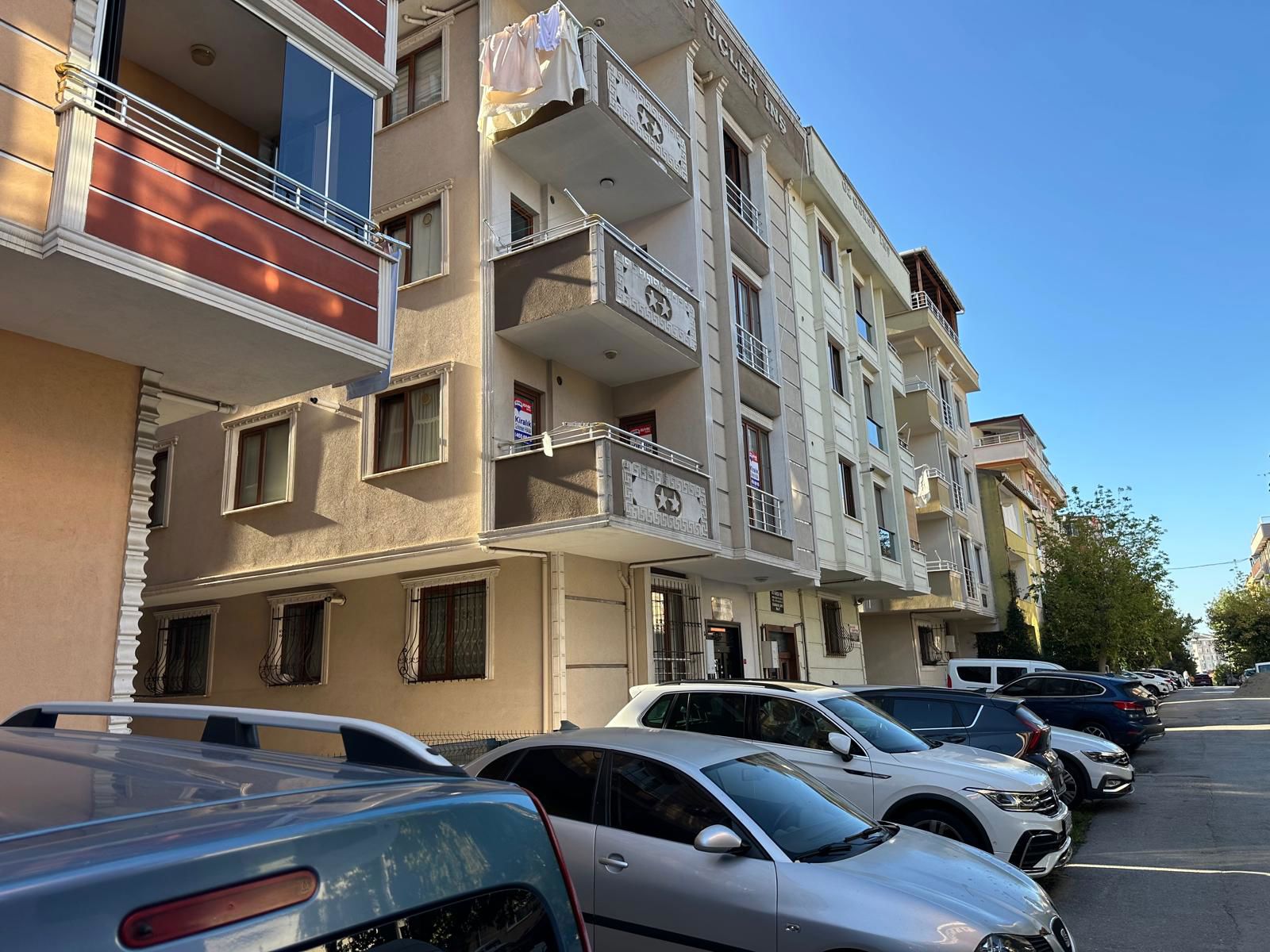 ÇEKMEKÖY MEHMET AKİF MAHALLESİNDE KİRALIK 3+1 DAİRE