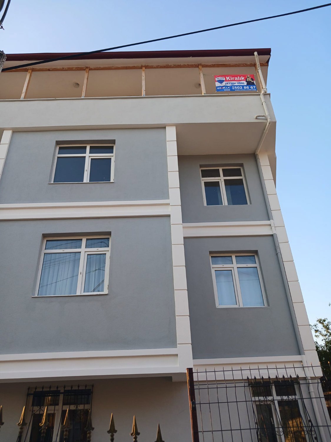 DERİNCE EĞİTİM ARAŞTIRMA HASTANESİ YAKINI 3. KAT KİRALIK