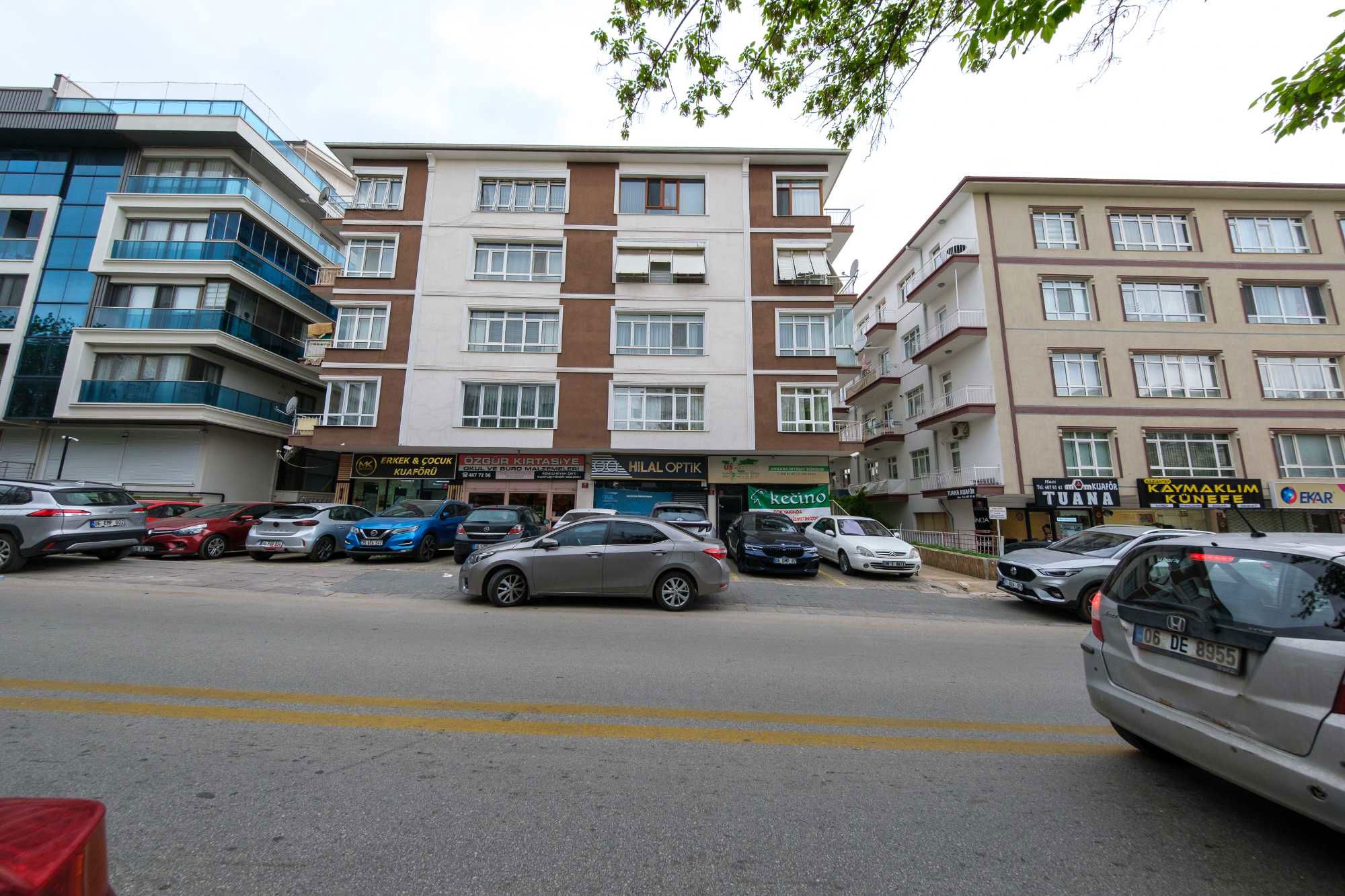 HOŞDERE CADDESİ ÜZERİNDE KİRALIK 2+1 DAİRE