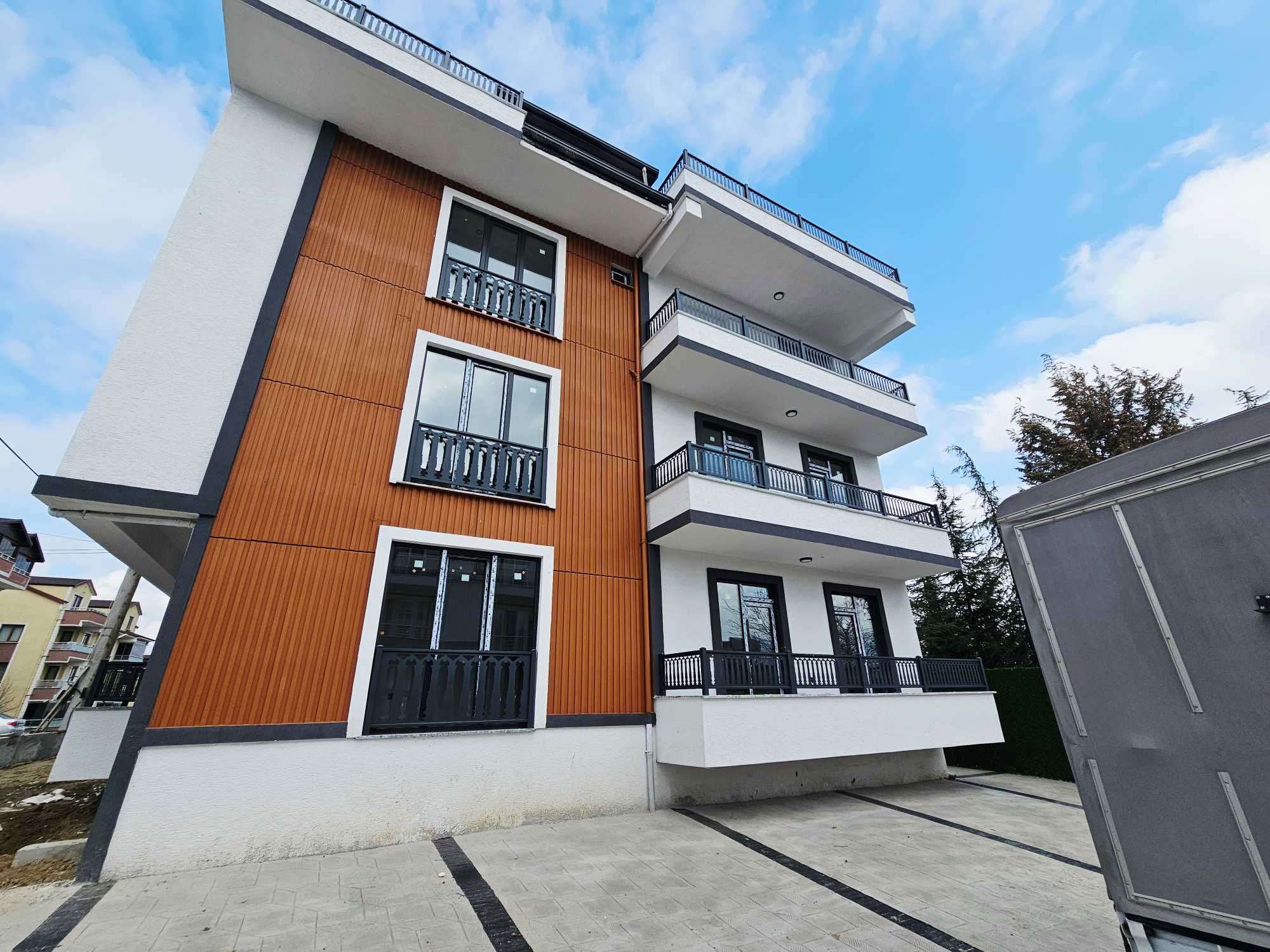REMAX MYRA BAŞİSKELEDE MERKEZDE SATILIK 2+1 SIFIR DAİRE (TAKASLI