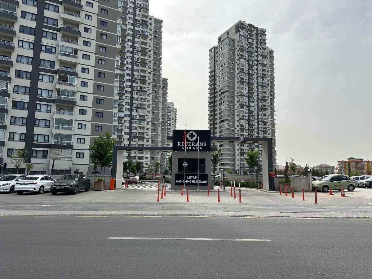 REFERANS ANKARA SİTESİNDE 27. KATTA SATILIK FIRSAT DAİRE