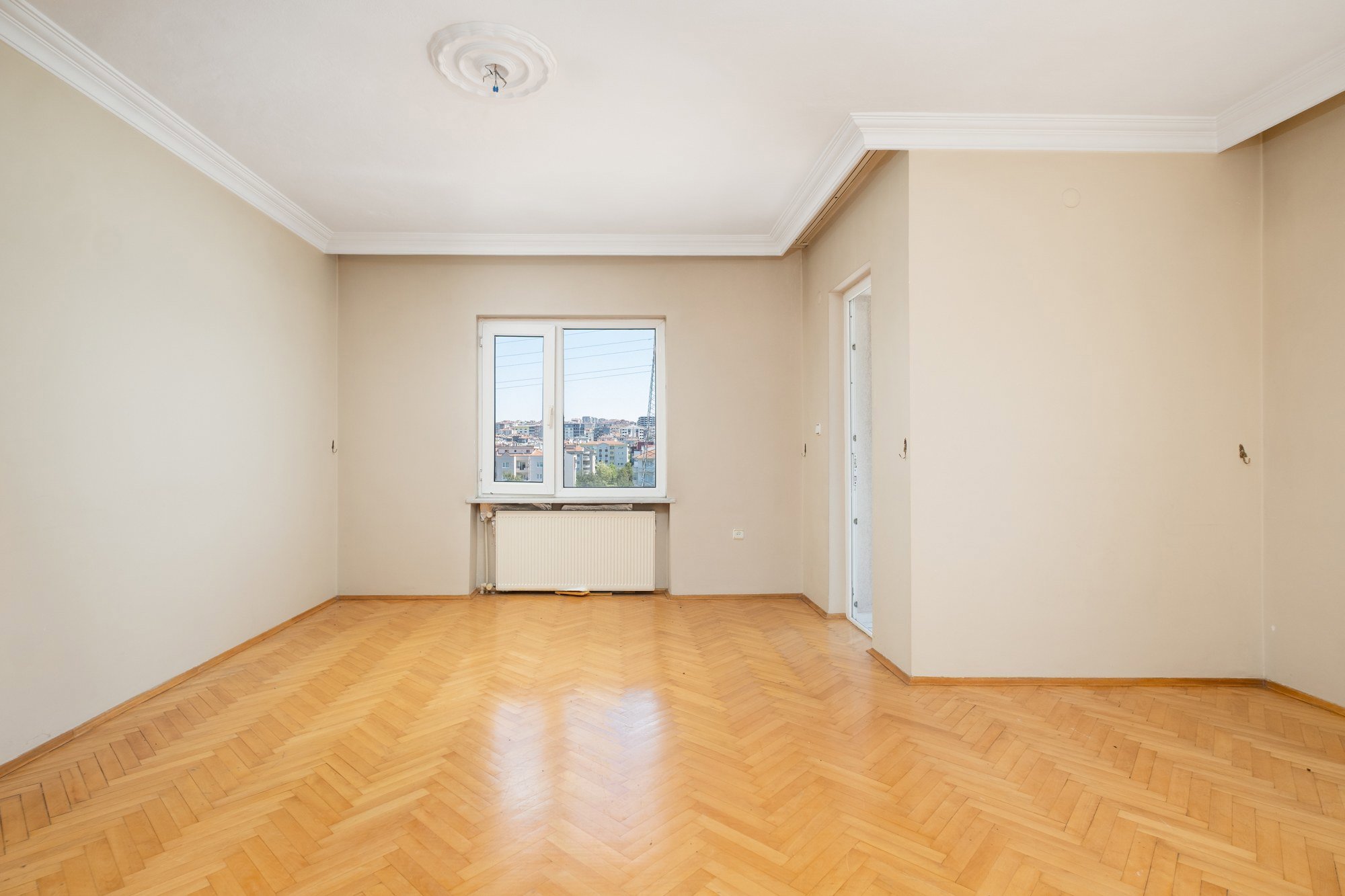REMAX ADVANTAGE ARZU AKSARAY'DAN PODYUMPARKA YAKIN DAIRE