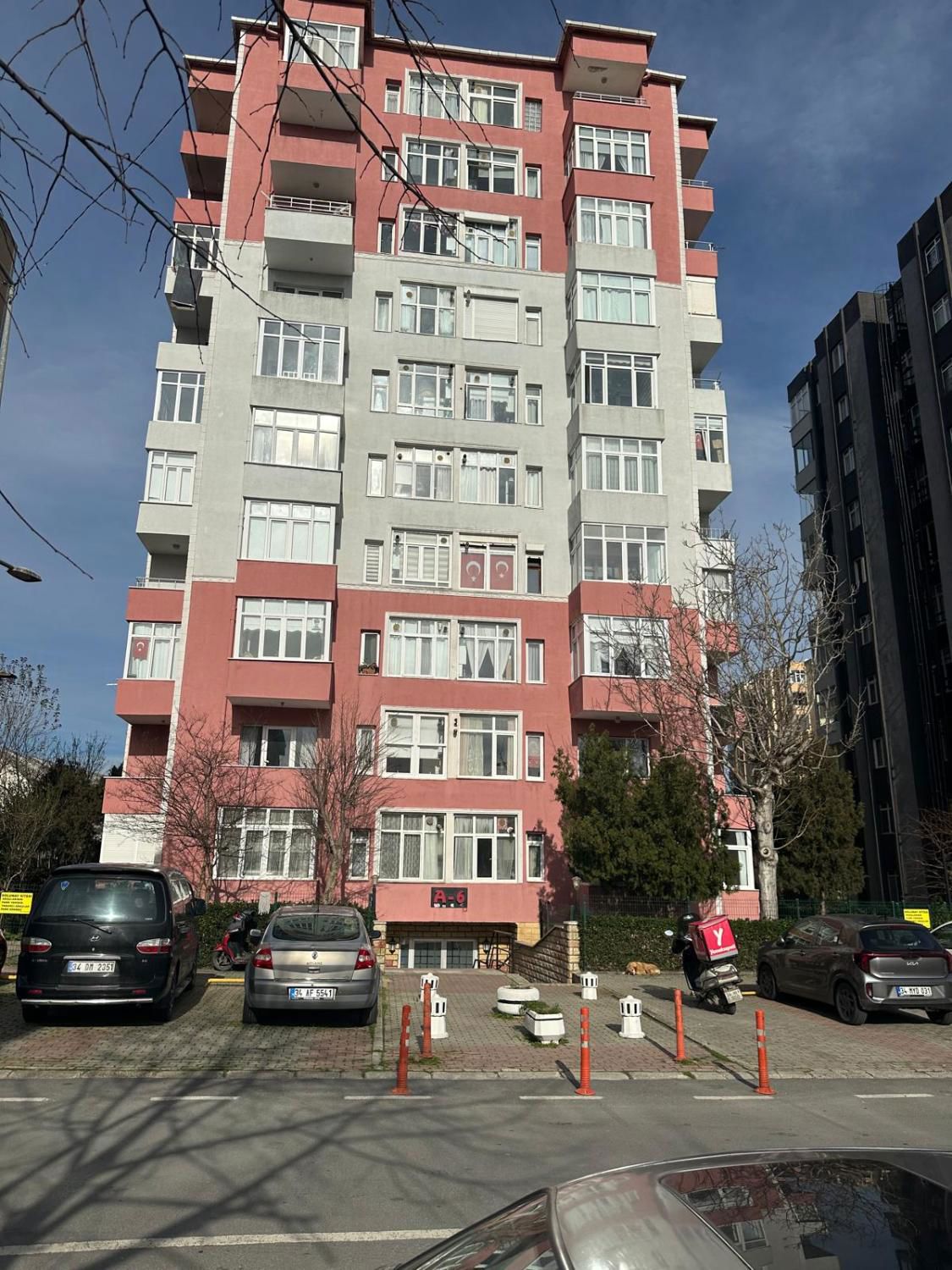 BÜYÜKÇEKMECE SATILIK 3+1 DAİRE
