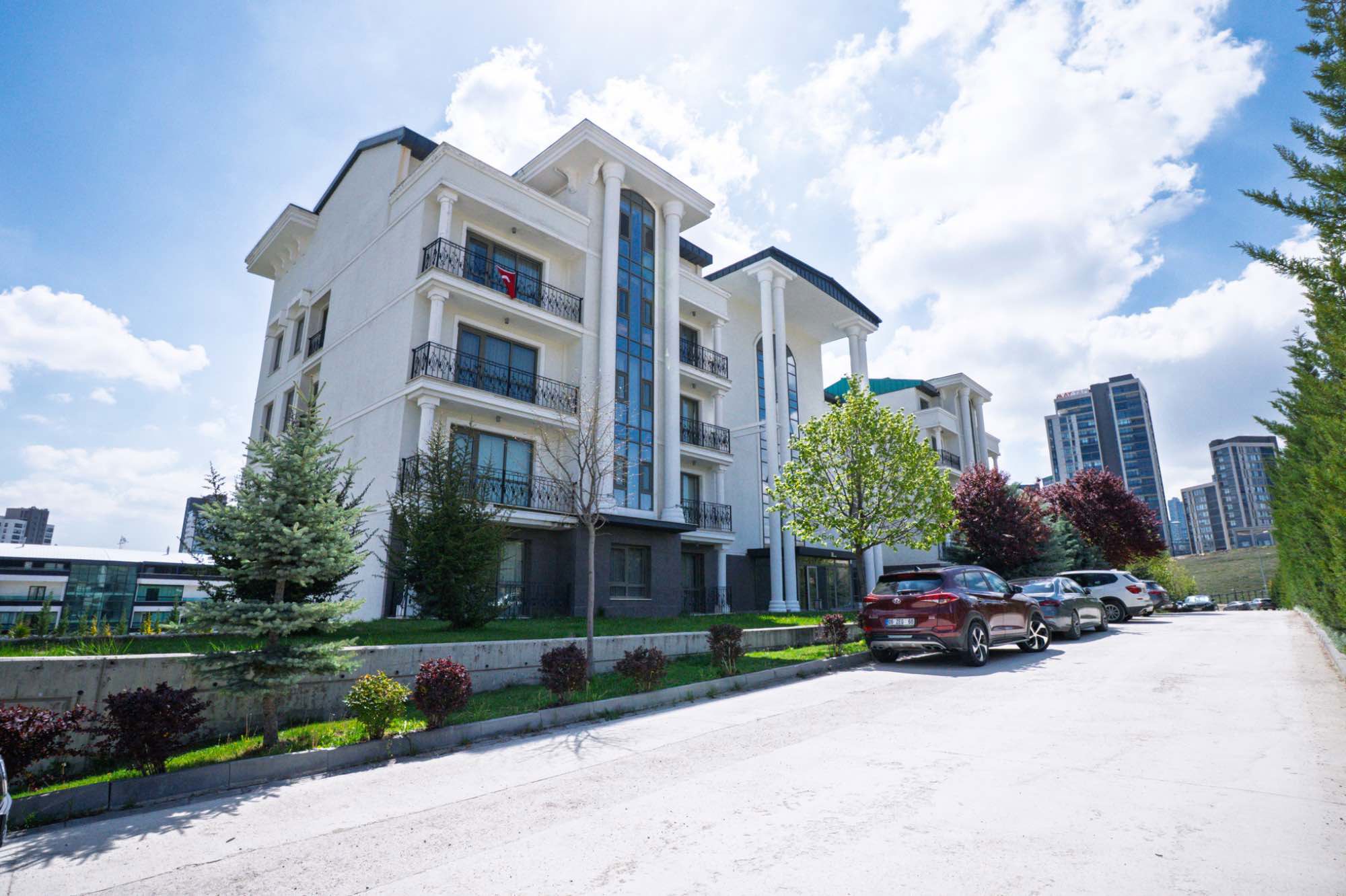 BEYHILLS SİTESİNDE EŞYALI KİRALIK ULTRA LÜKS BAHÇE DUBLEKS