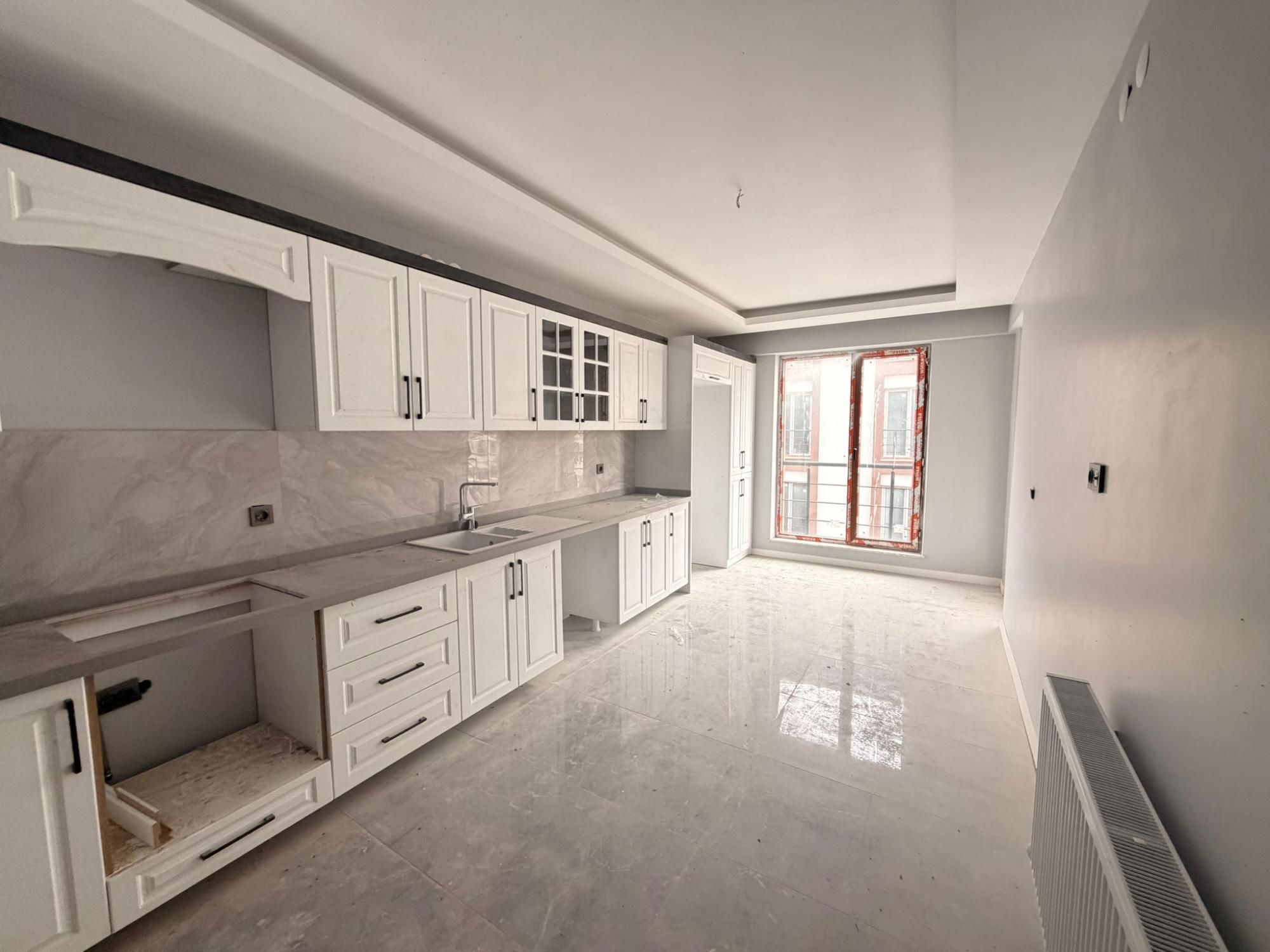 REMAX ARTIS'DEN YILDIZKENT'TE SATILIK 4+1 DAIRE