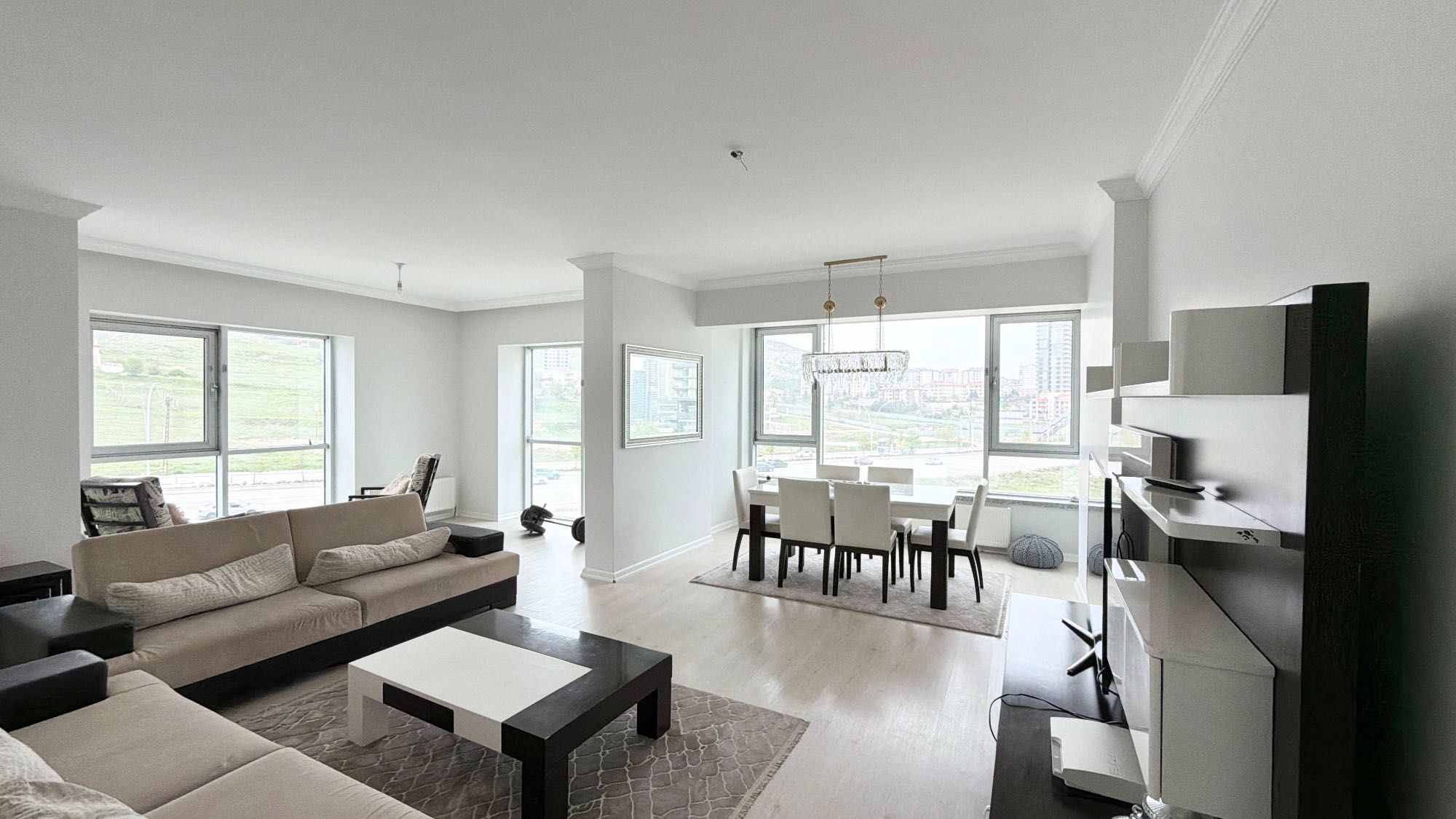 ESKİŞEHİR YOLU ÜZERİ AKMERKEZ SİTESİNDE SATILIK 4+1 DAİRE