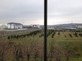Site İçerisinde Geniş Manzaralı Ferah Daire.