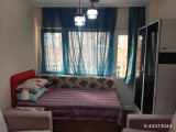 Tramvayın Dibinde Meydanda Daire