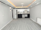 Sahibinden Okullar Bölgesinde Yeni Hastaneye Yakın Sıfır Ara Kat Balkonlu 1+1 Kiralık Daire
