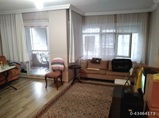 Sahibinden Denize Sıfır Köşe Binada 2.Kat Çift Cebheli, Acil Satılık İskanlı Daire.