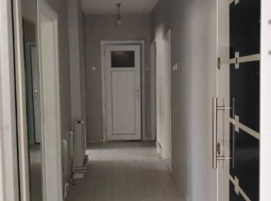 Güzel Konum, 3 Taraftan Güneş Alan, 2+1 Sahibinden...