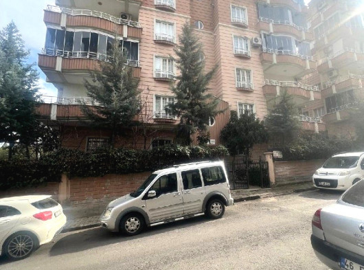 Sahibinden Çamlıtepe Mahallesinde 4+1 Büyük Kiralık Daire