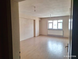 Çarşı Merkezde Kiralık Doğalgazlı 3+1 Kiralık Daire