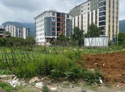 Boğaziçi’nde Satılık 2+1 Daire – Ayrı Mutfaklı, Yatırımlık Fırsat!