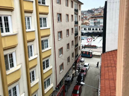 Bozüyük Carşı Meydana Yakın Acil Sahibinden Satılık  Daire Pazarlık Payı Vardır