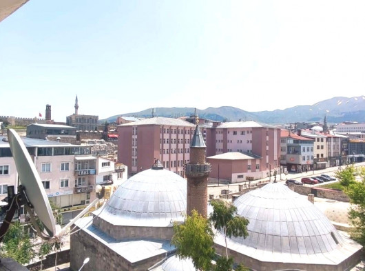 Erzurum'un Tam Merkezinde, Cumhuriyet Caddesine 5 Dakika