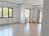 Ataşehir Mahlesinde 200 Mt2 Büyüklüğünde 4+1 Daire