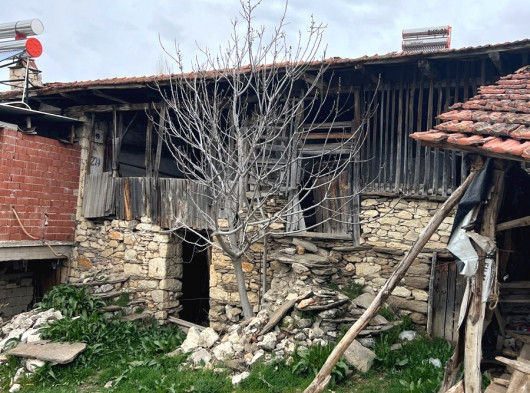 Sahibinden Manisa Köprübaşı Alanyolu Mah. 1 + 1 Satılık Daire 