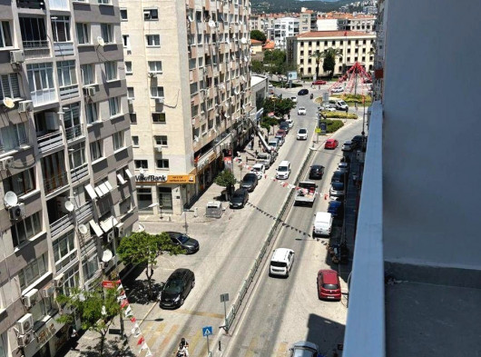 İzmir Bornova Kazımdirik Mah. 3 + 1 Satılık Daire